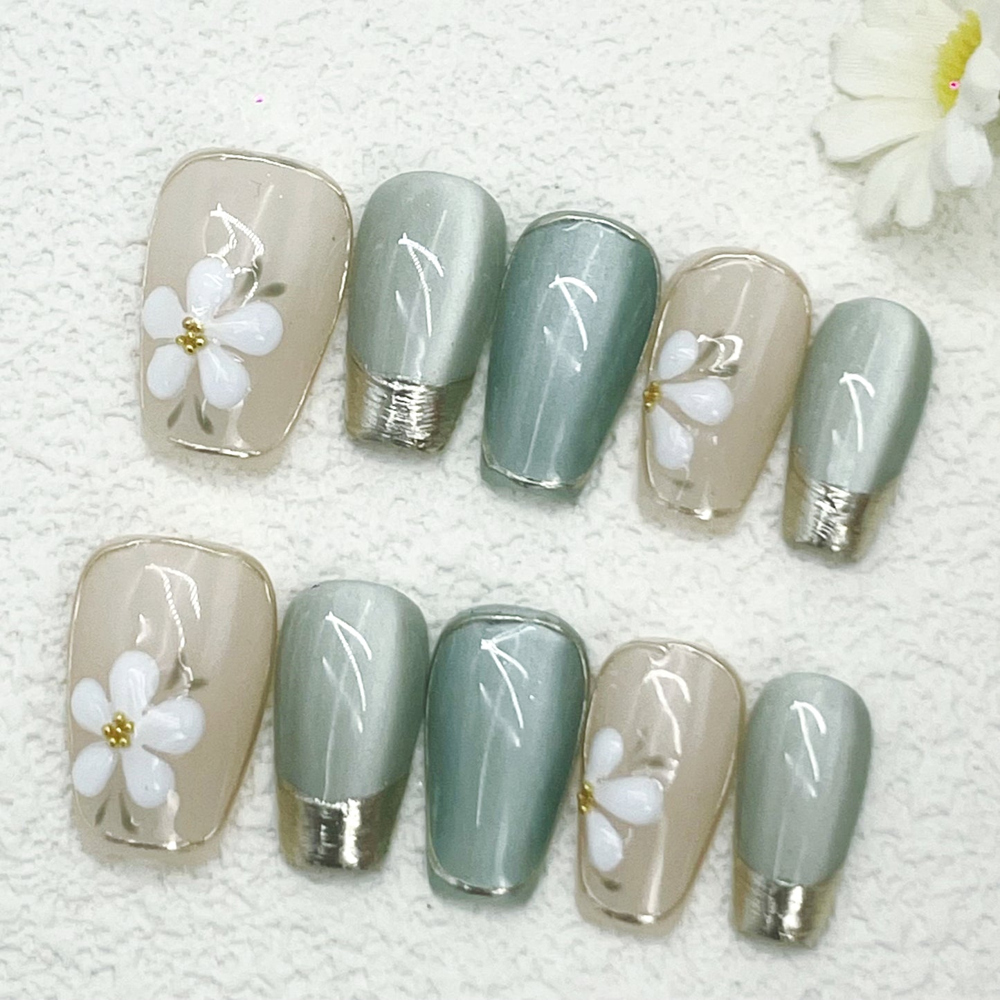 Short Coffin Press-On Nails – Nude & Green Cat-Eye Nails with White Flowers and Gold Accents, Fresh Spring Style Handmade(177)