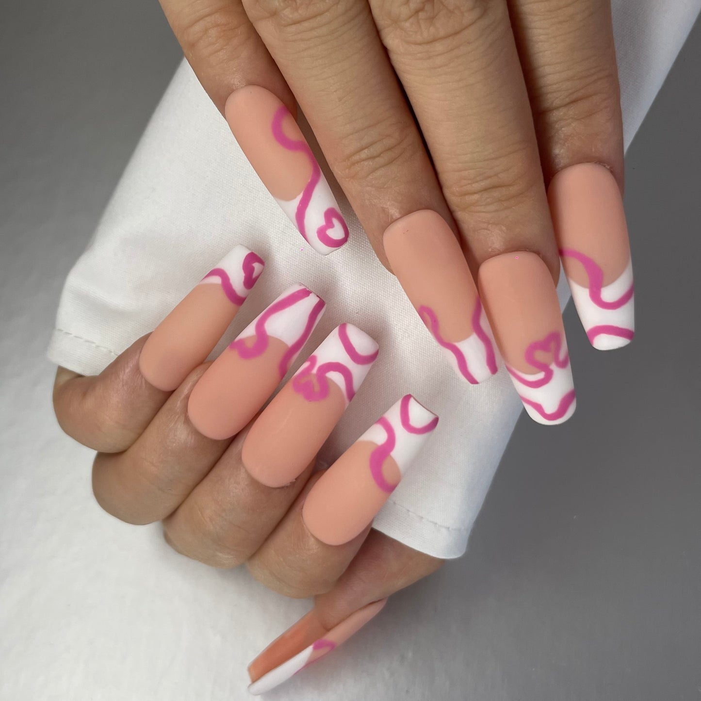 Long Cute Press-On Nails – Nude & Pink Curves + Hearts(K34)