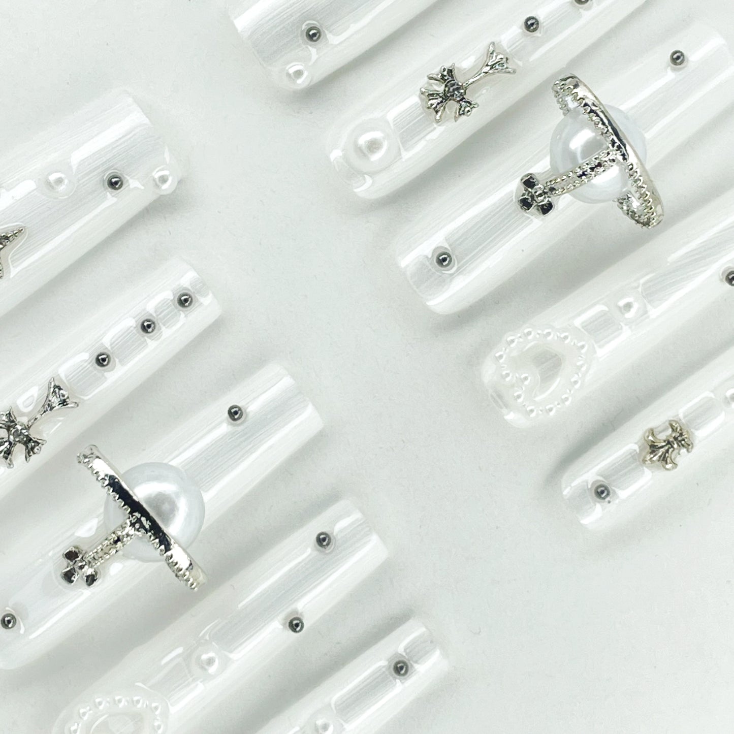 White Long Square Nails with Elegant Luxury Style and 3D Pearl Planet Accents, Handmade - Perfect for Sophisticated and Glamorous Looks(52)
