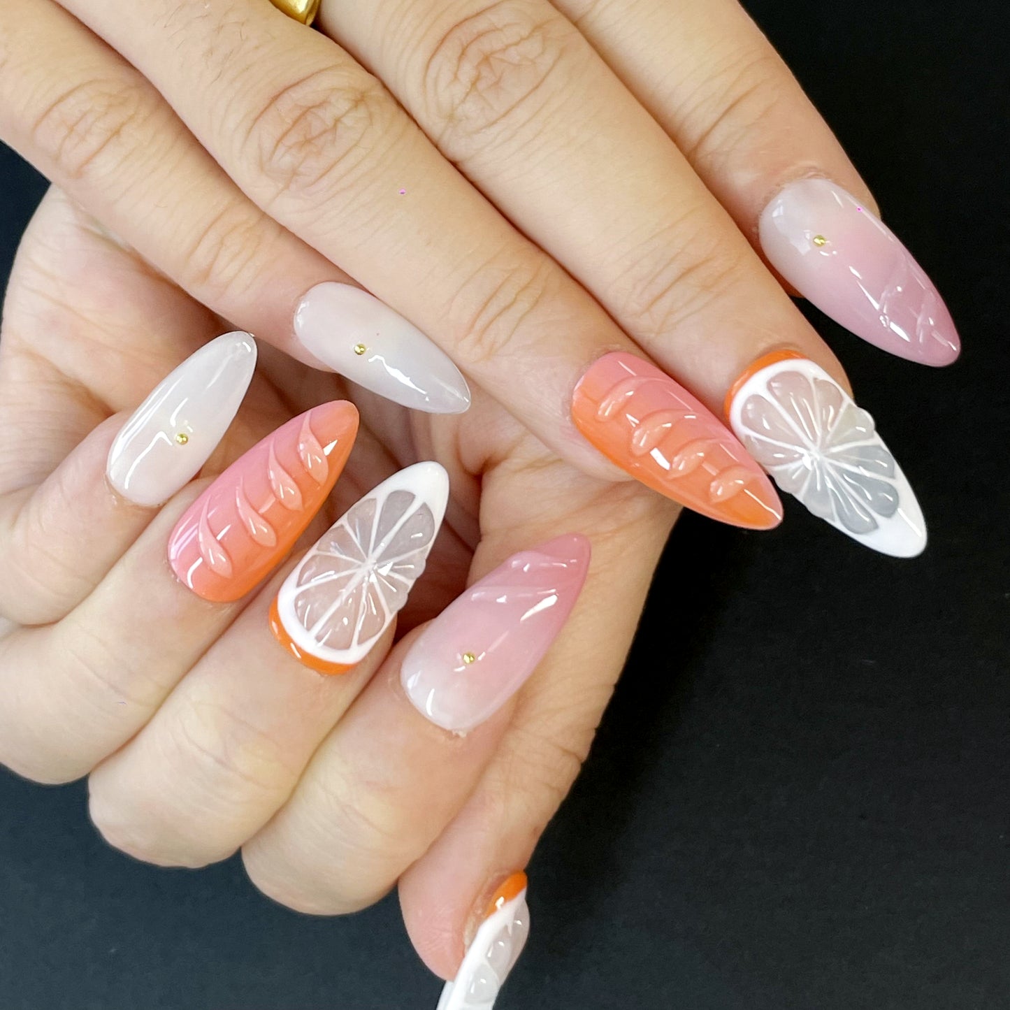Lemon-Inspired Press-On Nails – Almond Shape with Citrus Art, Pink & Peachy Shades, 3D Texture & Sparkling Gold Accents(K11)