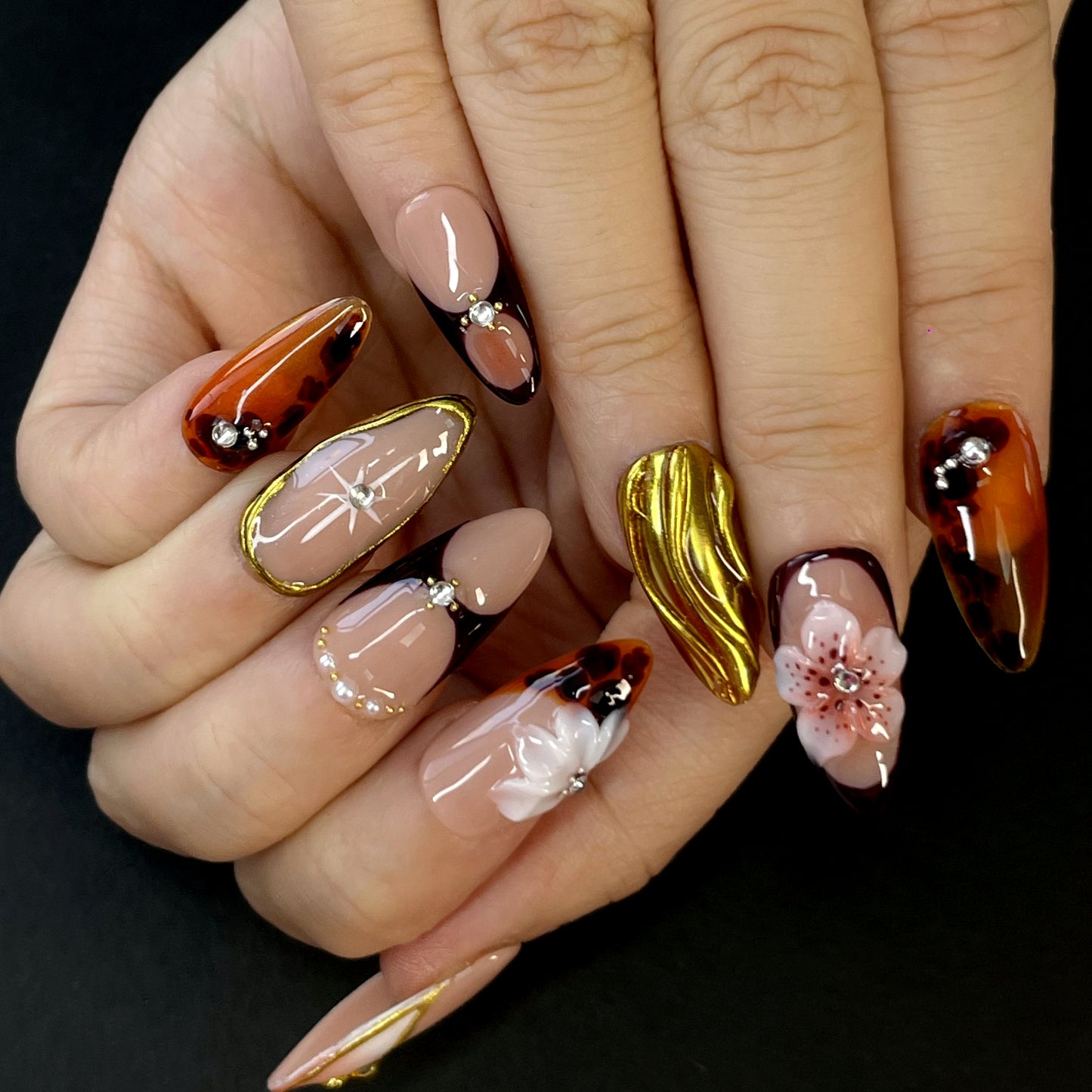 Almond Press-On Nails – Nude Pink with Brown Leopard Print, Gold Edges, Gems & 3D Flowers, Elegant Japanese-Inspired Design for Daily or Formal Wear(K29)