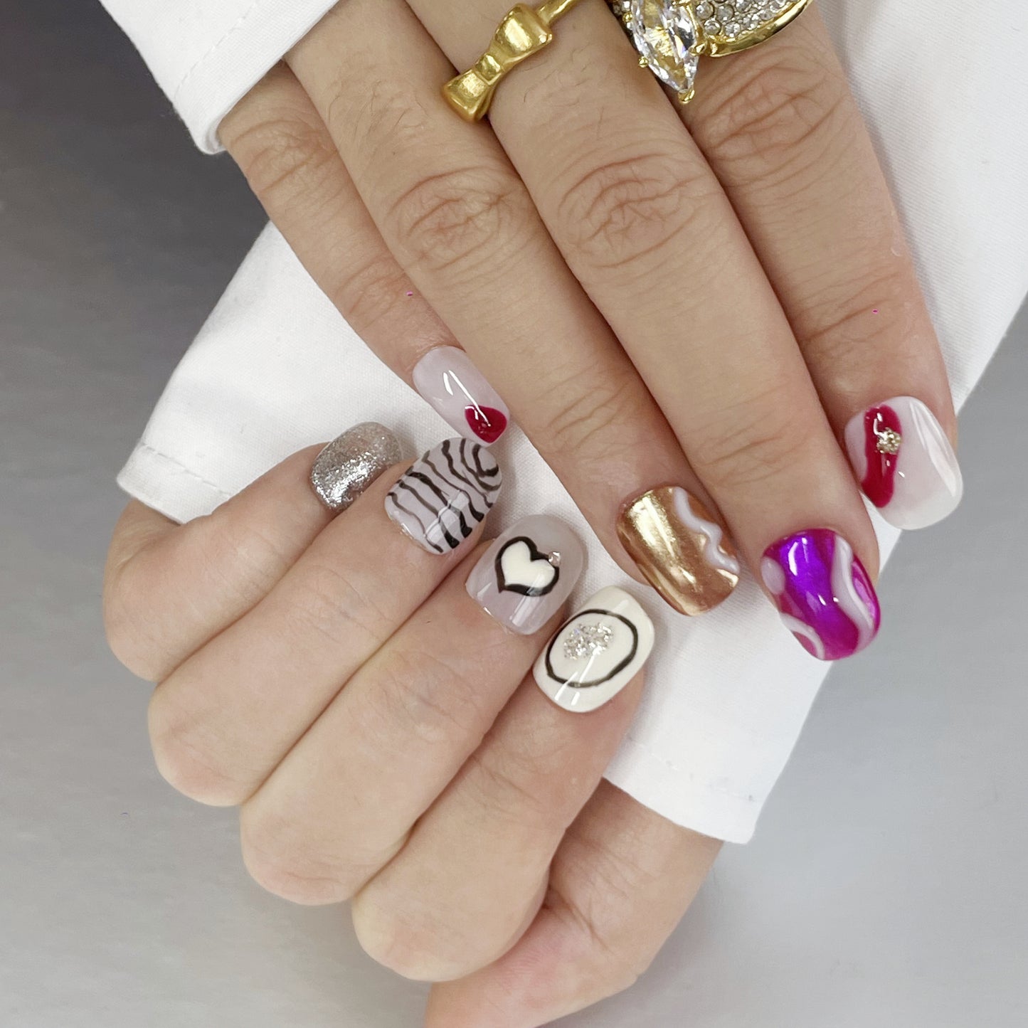Trendy Multi-Color Press-On Nails – Hearts, Waves & More(K49)