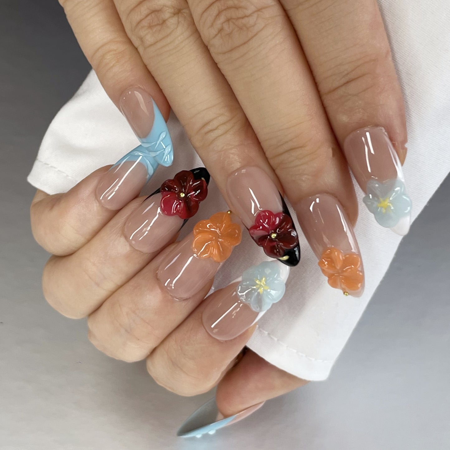 Sweet Meets Cool: Nude Pink & Blue Ombre Press-On Nails with 3D Flowers(K52)