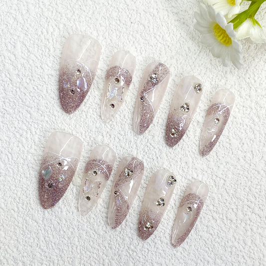 Nude Pink Glitter Press-On Nails with Rhinestones & Shell Accents – Elegant, Layered Luxury Look”（266）