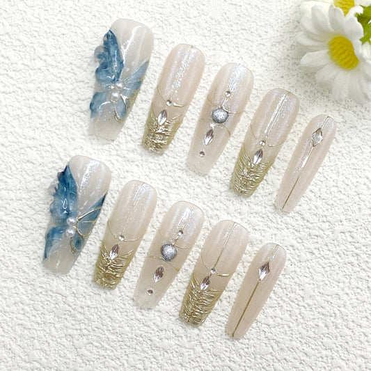 Elegant Off-White Press-On Nails with Sparkle, Blue Flowers, Gold Details & Rhinestones（268）