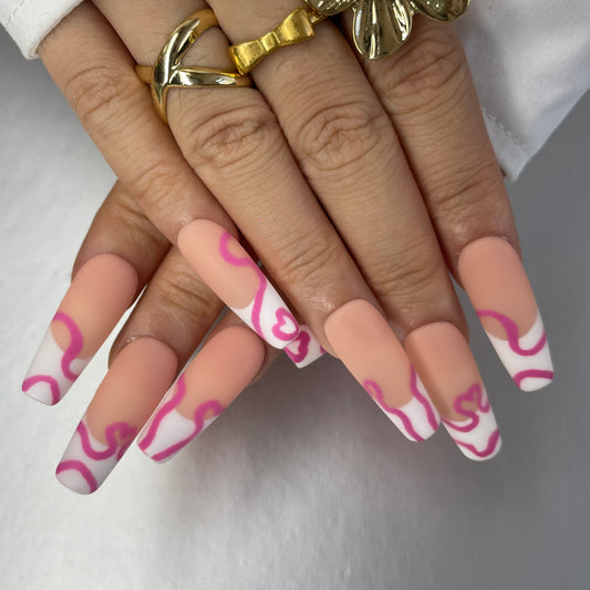 Long Cute Press-On Nails – Nude & Pink Curves + Hearts（K34）