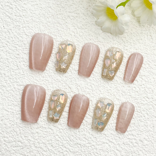 Minimalist Short Coffin Nails with Pink Cat Eye and Gold Accents, Handmade - Perfect for Chic and Bold Styles(65)