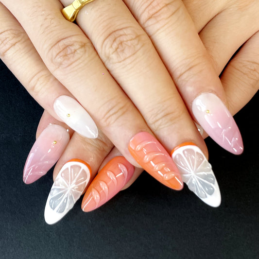 Lemon-Inspired Press-On Nails – Almond Shape with Citrus Art, Pink & Peachy Shades, 3D Texture & Sparkling Gold Accents（K11)