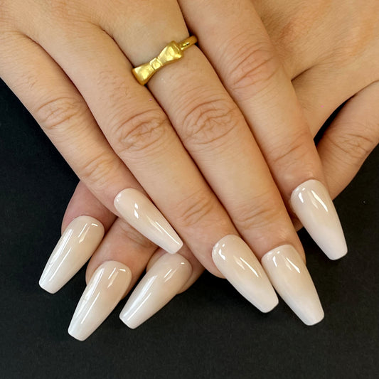 Milky White Almond Press-On Nails – Long, Pearly Shine | Elegant, Minimal Style for Daily Wear & Quick DIY Manicure（K2）