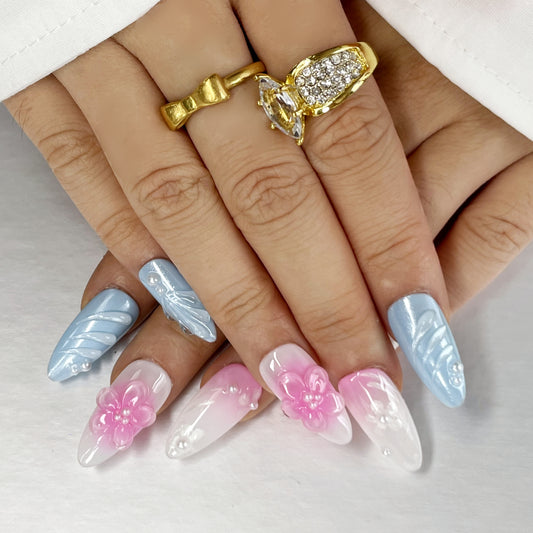 Romantic Gradient Nails – Pink, Blue & Purple with Floral Accents（K51）